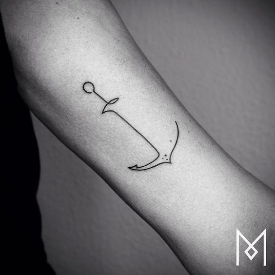 Imagem mostra tatuagem de âncora