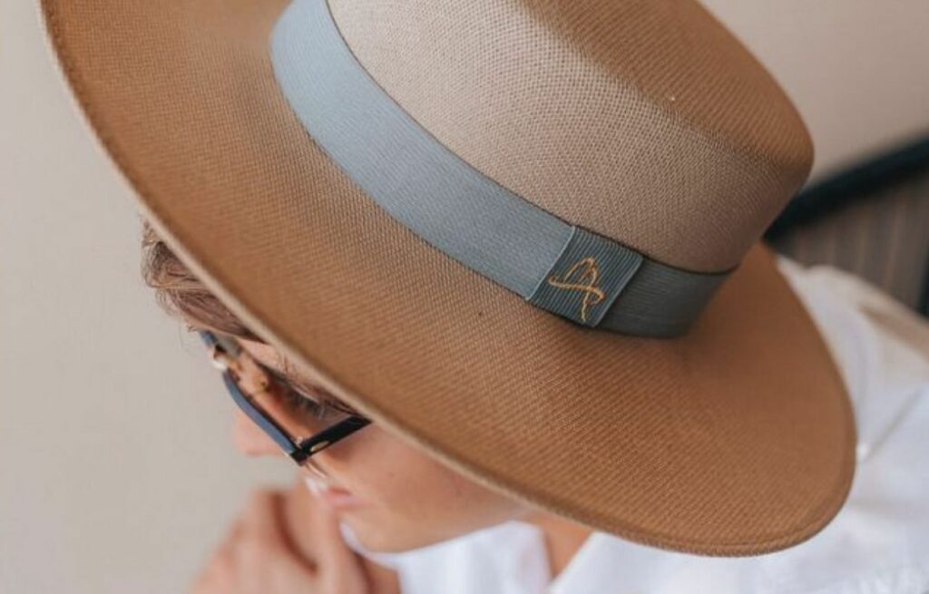 Imagem mostra chapéu Paris - melhores chapéus para homens