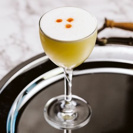 Imagem mostra drinks famosos - pisco sour