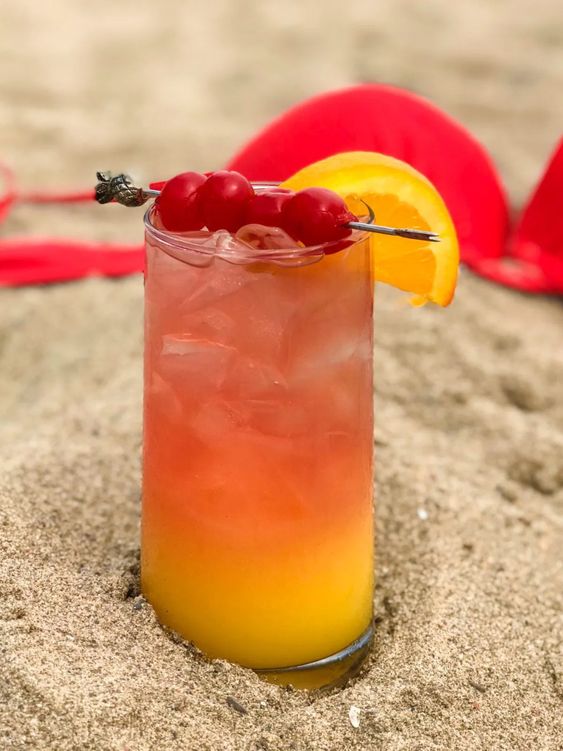 Imagem mostra drinks famosos - sex on the beach