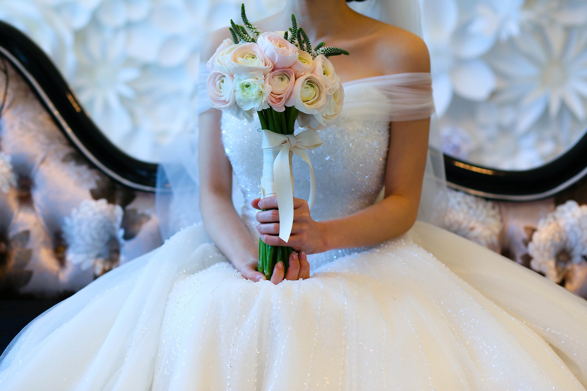 Imagem mostra tipos de vestido de noiva