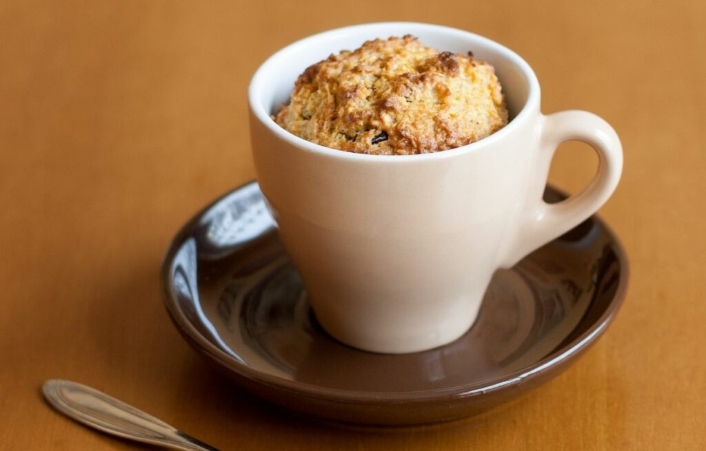 Imagem mostra receitas de bolo de caneca