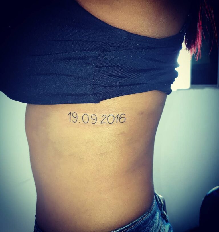 Tatuagem De Data Ideias De Fontes Para Eternizar Um Momento