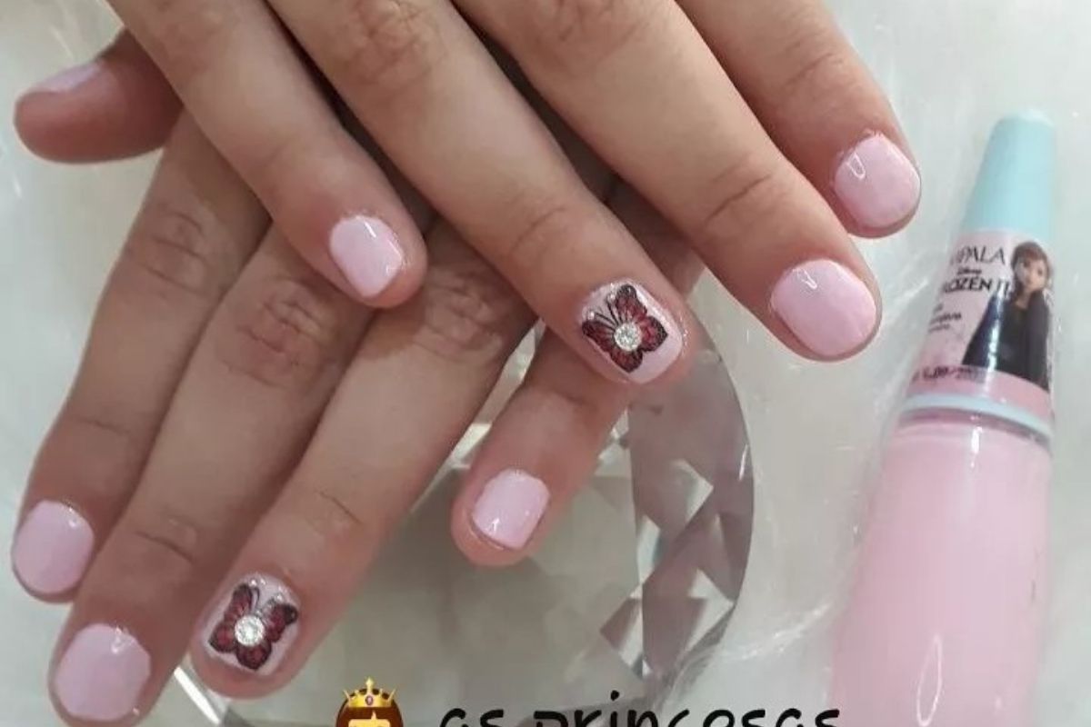 unhas decoradas para crianças