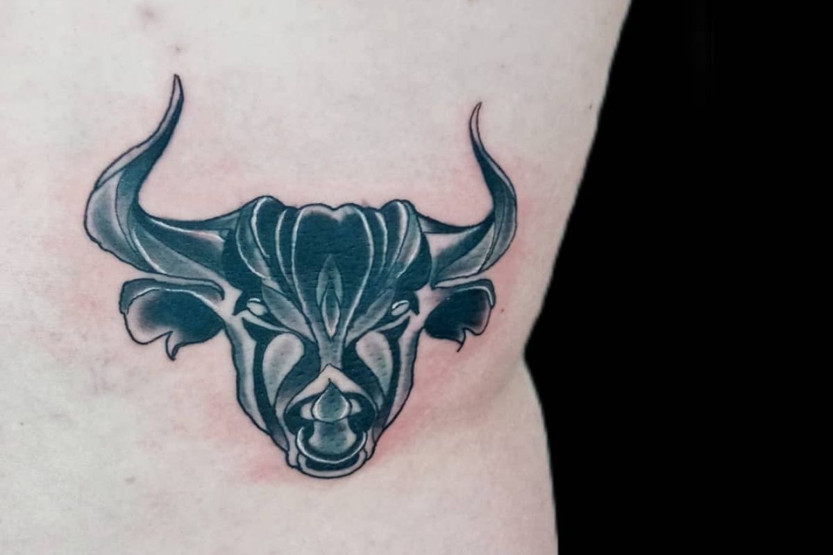 tatuagem do signo de touro