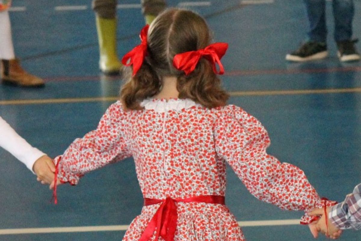 penteado de Festa Junina infantil