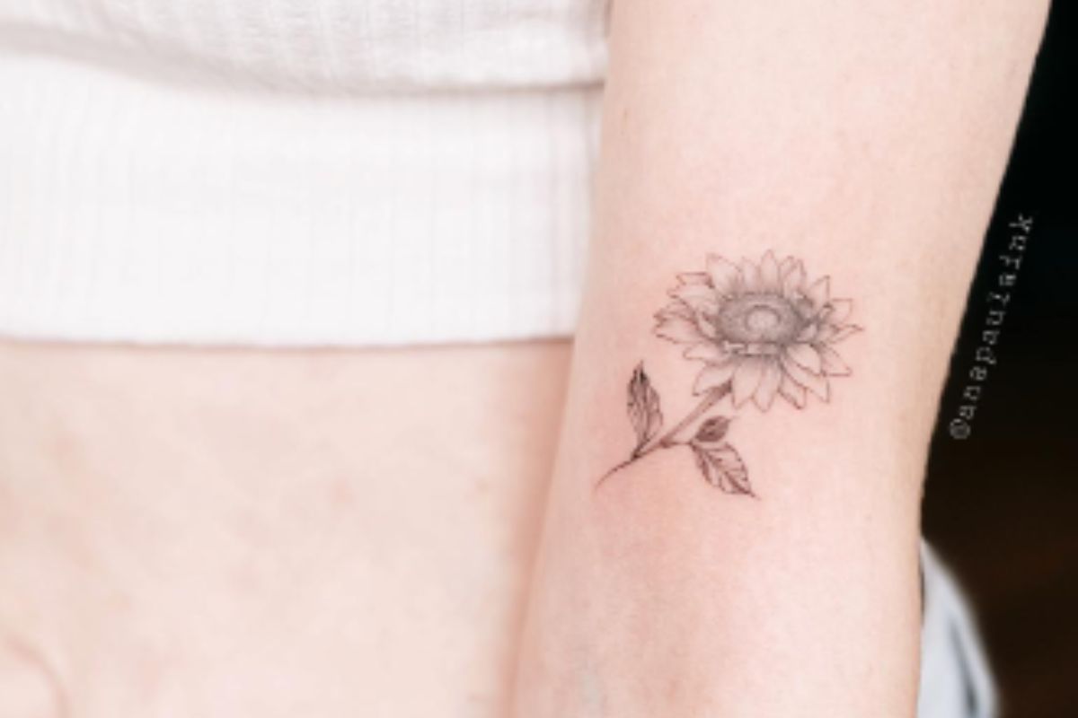 tatuagem minimalista feminina